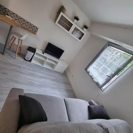 Petit Appartement Cosy Chaville Exterior photo